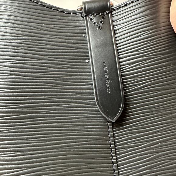 Louis Vuitton Paris NeoNoe Bag in Epi Leather Black + Ultimate Monogram BB Scarf - Picture 10 of 13